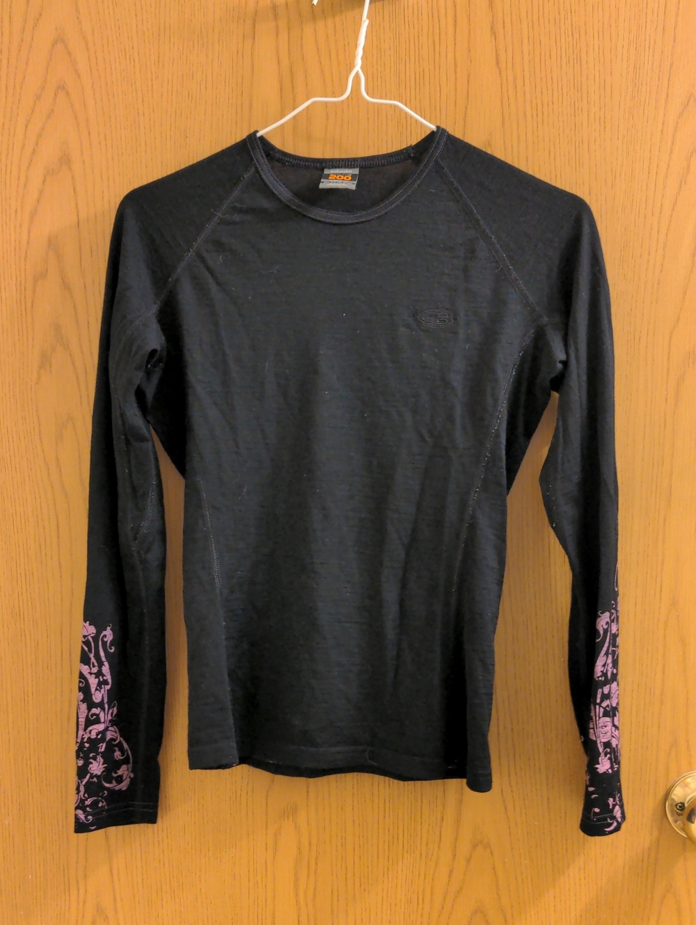 Merino Icebreaker Black/Pink 200 Base Layer